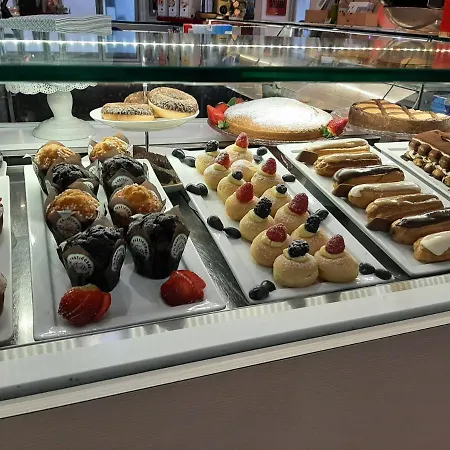 Отель Venezia Каорле