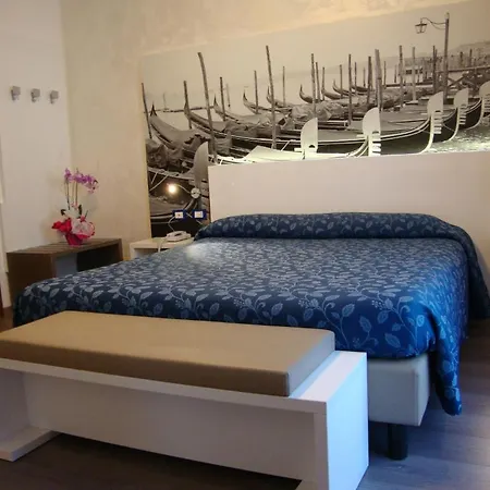 호텔 Venezia 카오를레